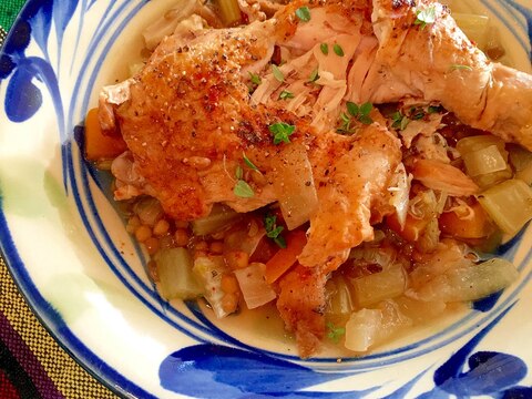 骨付き鶏ももとレンズ豆のスープ風煮込み♩